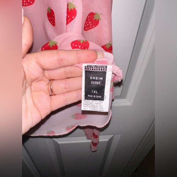 NWOT Shein Sheer Strawberry Crop Top - Picture 4 of 4